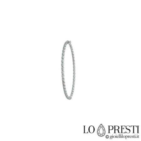 Bracciale rigido in oro bianco 18kt lavorazione diamantata,con apertura laterale