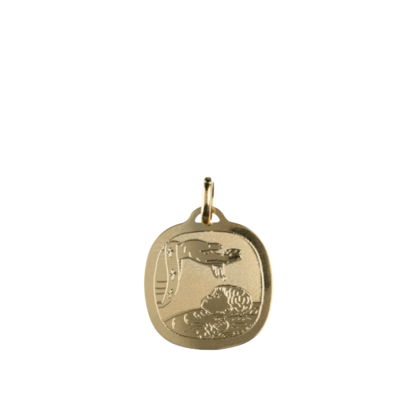 Ciondolo pendente medaglia sacra fonte battesimale in oro giallo 18kt. Incisione gratuita. Certificato di garanzia e confezione regalo.